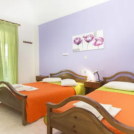 Paul's Appartamento Perissa (Santorini)