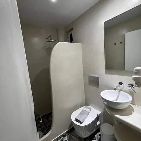 Paul's * Перисса