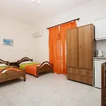 Paul's * Perissa (Santorini)
