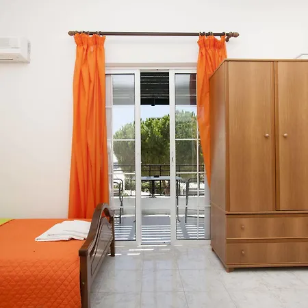 Apartmán Paul's Perissa (Santorini)