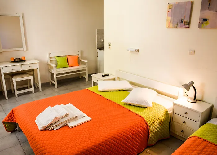 Paul's * Perissa (Santorini)