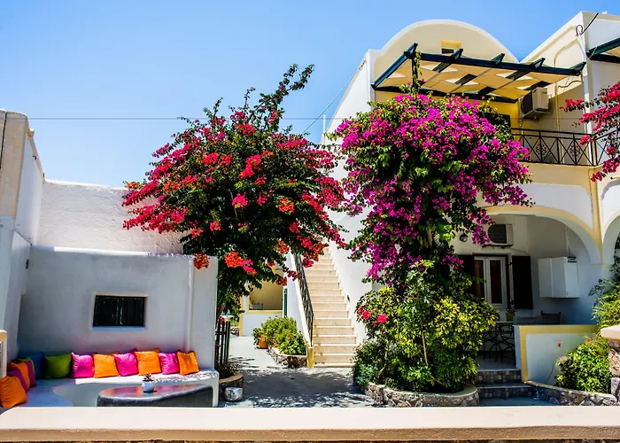 Paul's Perissa (Santorini)